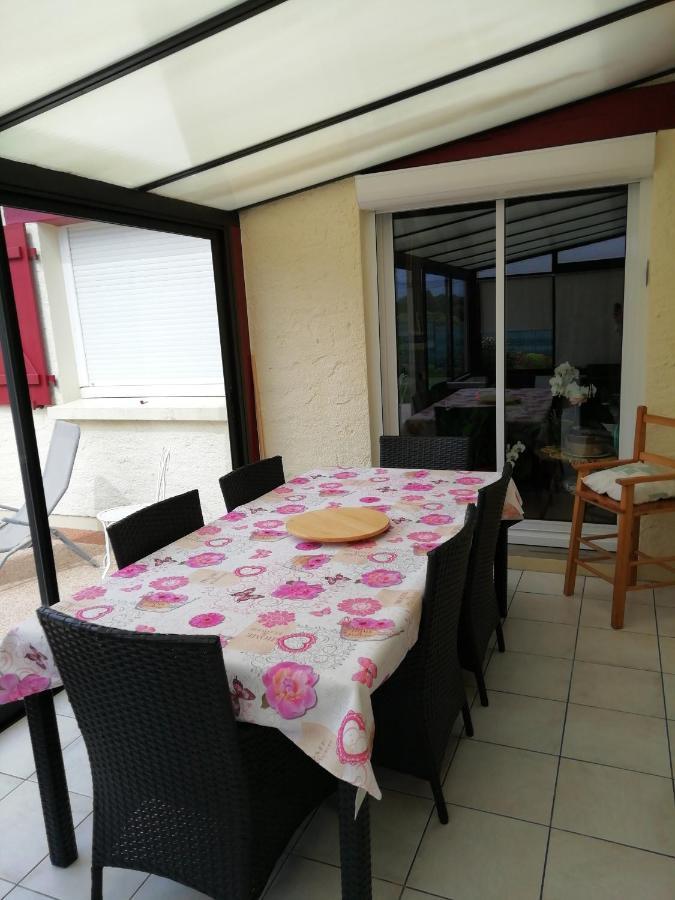 Mamoucafecouette Bed & Breakfast Roz-sur-Couesnon Exterior photo